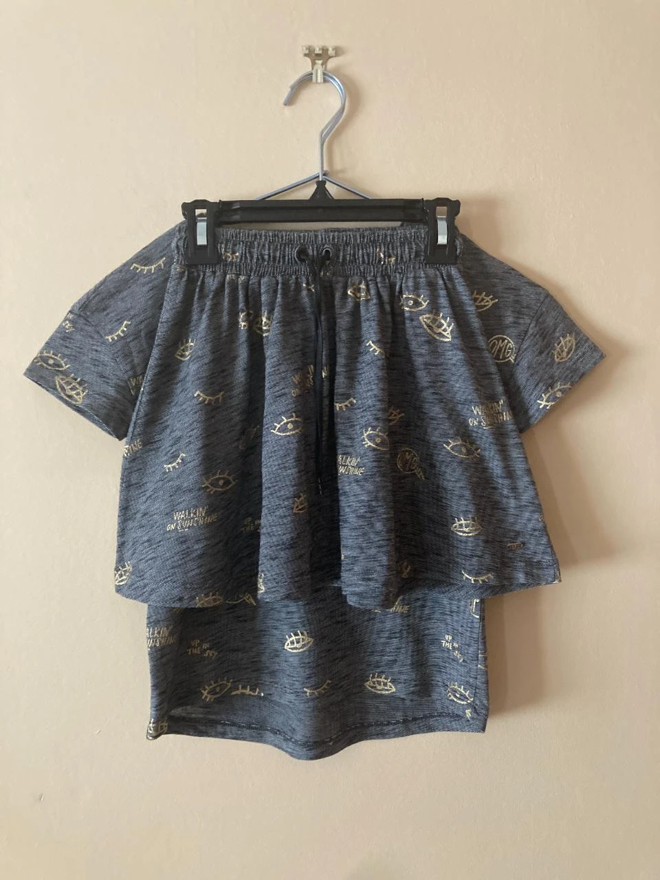 Ensemble été CKS fille 8 ans – T-shirt & Jupe gris et doré